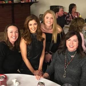 Meet your Posher, Katelyn